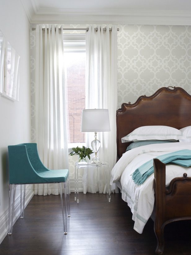 Accent wall in a bedroom